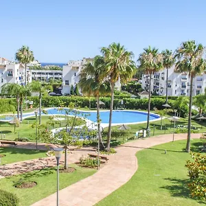  Apartment Great 2 Bedroom Near Puerto Banus Spain