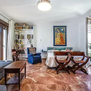  Apartment Con Patio Cordobes En San Basilio & Parking Spain